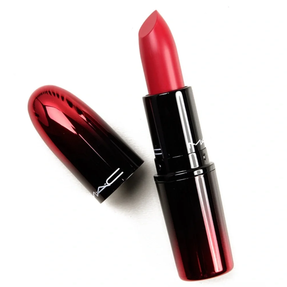 💄 MAC Love Me Lipstick in Give Me Fever - DISCONTINUED